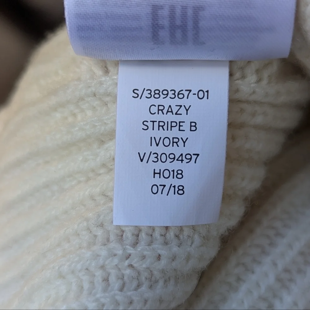 NWOT GAP Crazy Stripe Ribbed Knit Pom Beanie Rainbow White One Size Wool Blend